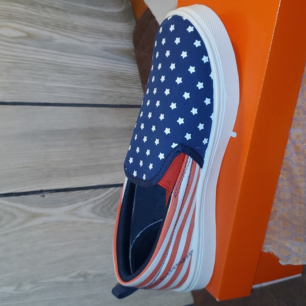 Girl/Boy 2Y slip on shoes